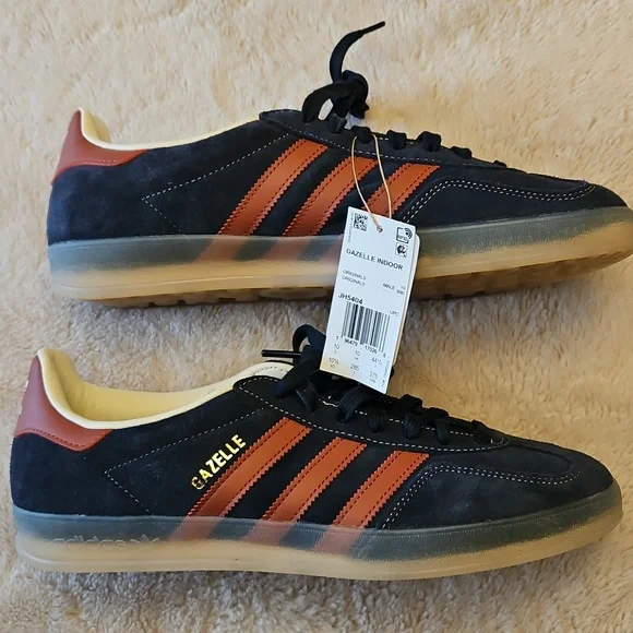 BNWT Men's Adidas Gazelle Indoor, Navy and Burgundy Sneakers. Size 10.5 - Picture 2 of 5